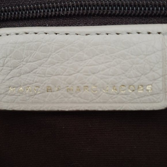 Marc Jacobs Handbag - Picture 6 of 16